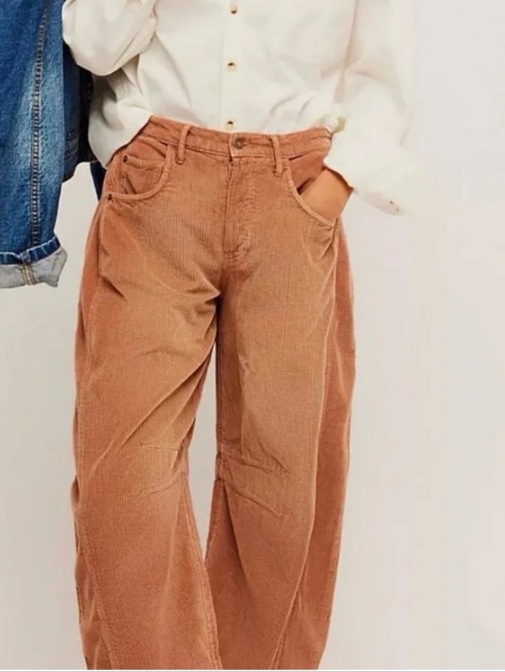 Free People We The Free Good Luck Mid Rise Cord Barrel Jeans Emperador Size 30